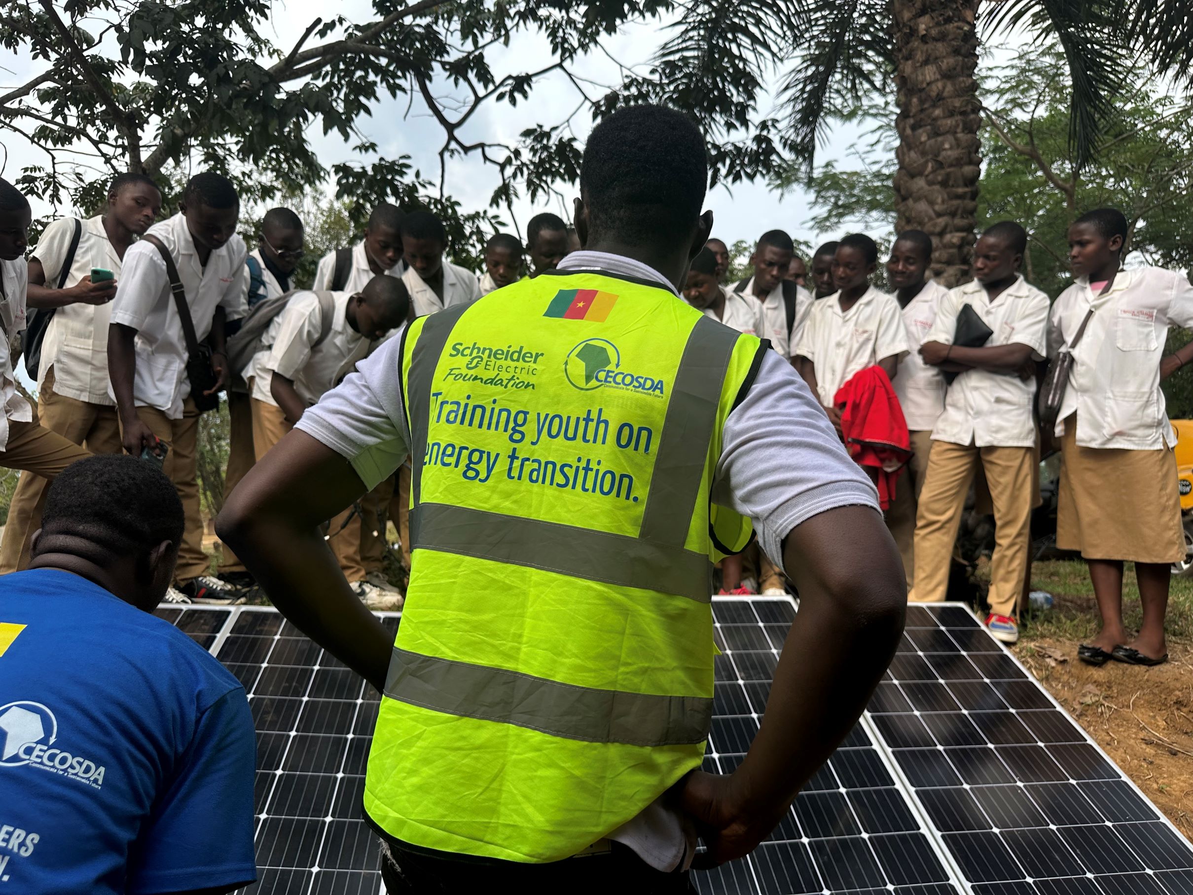 Former 4 000 jeunes avec l’appui de la Fondation Schneider Electric